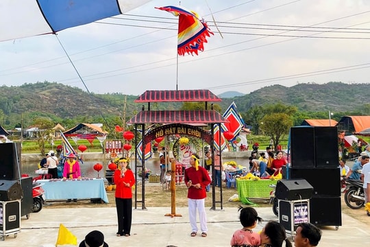 Central Vietnam Bai Choi Singing Festival 2025 slated for November 10 - 15