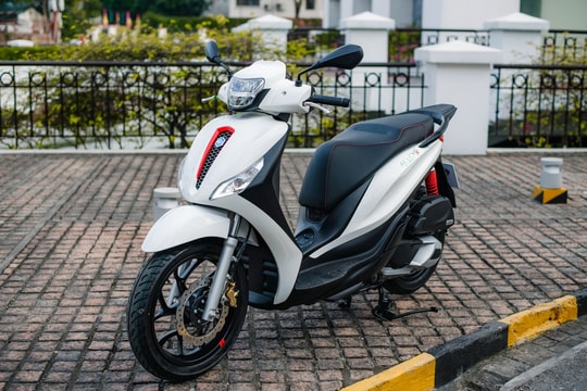 Giá xe Medley mới nhất tháng 10/2025