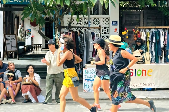 Swim Vietnam tổ chức hoạt động cộng đồng gây quỹ hỗ trợ phòng chống đuối nước ở trẻ em