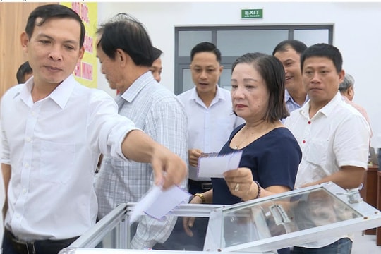 Phường Hương Trà phát động ủng hộ đồng bào bị thiệt hại do bão số 10