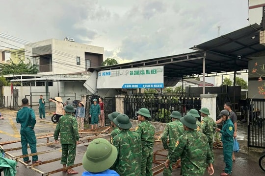 Xã Thăng An khắc phục hậu quả cơn gió lốc gây tốc mái nhiều nhà dân và công trình công cộng