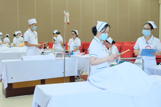 Xây dựng đội ngũ điều dưỡng chuyên nghiệp