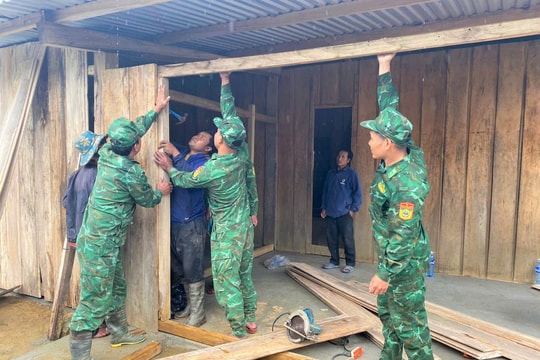 Đồn Biên phòng Ga Ry hỗ trợ xóa nhà tạm cho hộ gia đình khó khăn