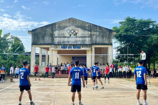 20 đội tham gia Giải bóng chuyền nam phường Điện Bàn Bắc lần thứ I