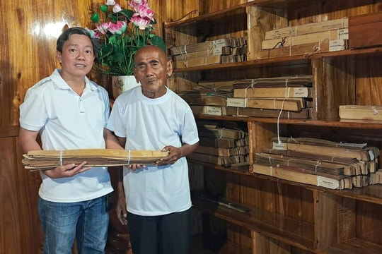 Giữ chữ trên lá buông…