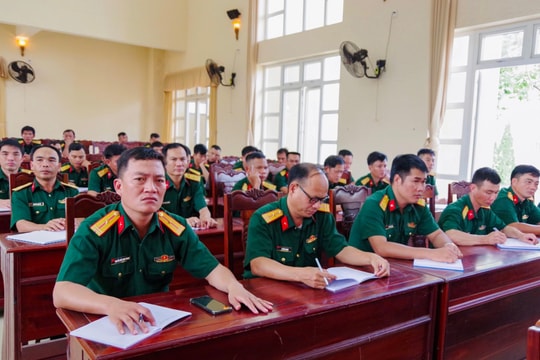 Bồi dưỡng kiến thức dân tộc cho cán bộ, sĩ quan Bộ Chỉ huy Quân sự thành phố