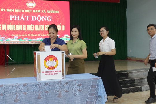 Xã Avương phát động ủng hộ đồng bào bị thiệt hại do bão số 10