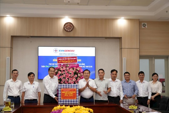 Lãnh đạo thành phố Đà Nẵng thăm doanh nghiệp tiêu biểu nhân Ngày Doanh nhân Việt Nam (13/10)