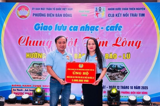 Phường Điện Bàn Đông huy động gần 60 triệu đồng ủng hộ đồng bào bị ảnh hưởng bão số 10