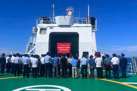 Tưởng niệm các chiến sĩ tàu không số tại điểm C43B (Quảng Ngãi)