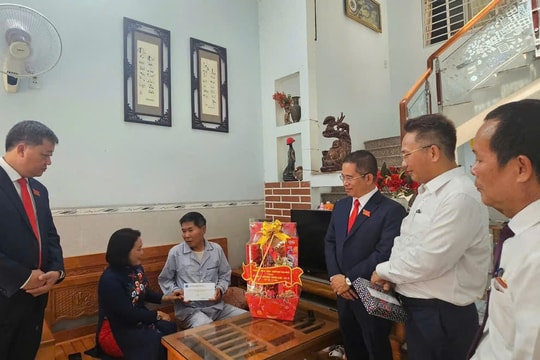 Dân vận để phục vụ nhân dân