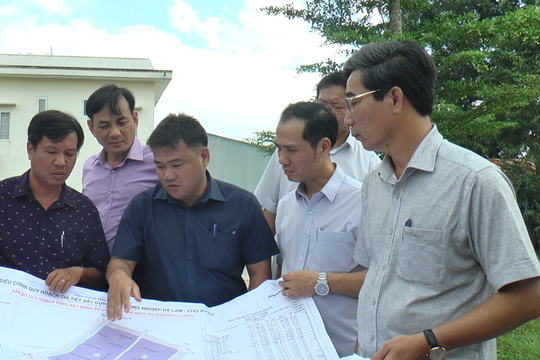 Lãnh đạo thành phố Đà Nẵng kiểm tra việc điều chỉnh Cụm công nghiệp Hà Lam - Chợ Được