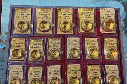 Giá vàng tối nay 16/10/2025: Giá vàng nhẫn, vàng SJC, DOJI, PNJ, Mi Hồng, vàng thế giới cập nhật mới nhất
