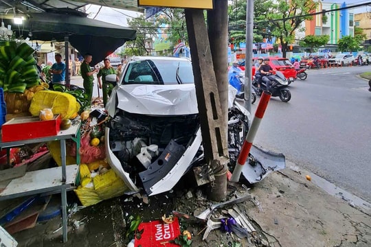 Tai nạn giao thông liên hoàn tại nút giao Ông Ích Khiêm - Hải Phòng