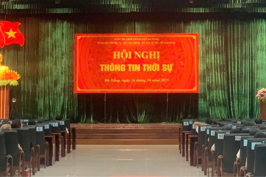 Thông tin thời sự đến đảng viên, công chức, viên chức các sở: Nội vụ, Tài chính, Xây dựng, Ngoại vụ