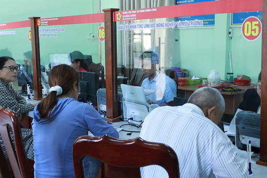 Đồng Dương: 99,79% hồ sơ hành chính được giải quyết đúng hạn và trước hạn