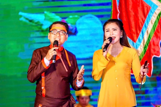 “Chị hiệu” Huyền Tân