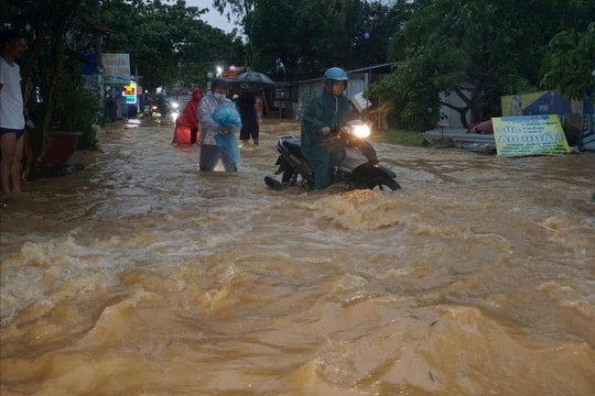 Sở Xây dựng đề nghị phối hợp ứng phó mưa lớn và bảo đảm giao thông an toàn