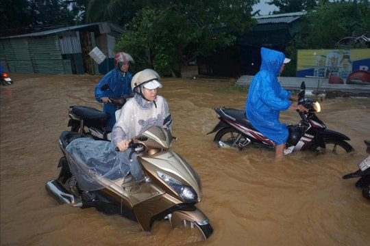 Đà Nẵng mưa rất to, 30 xã phường có nguy cơ xảy ra lũ quét, sạt lở đất