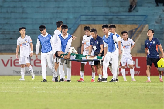 Thủ môn Bùi Tiến Dũng chấn thương nặng, nghỉ hết mùa giải