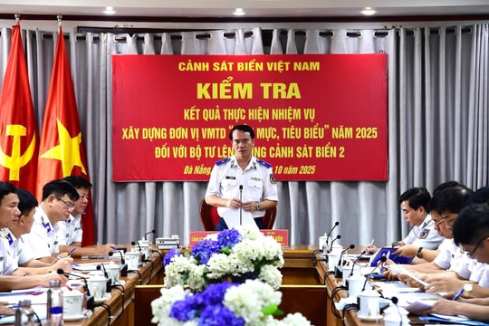Kiểm tra kết quả xây dựng đơn vị vững mạnh toàn diện tại Vùng Cảnh sát biển 2