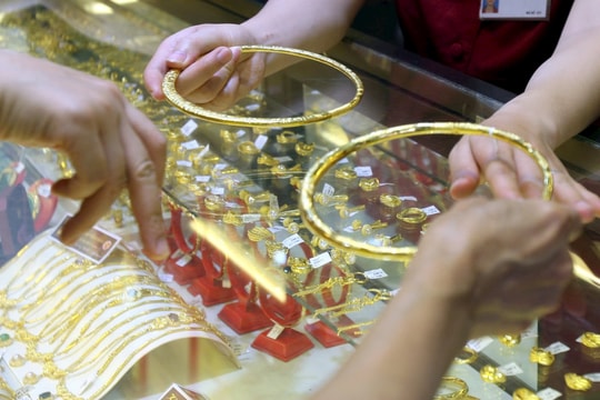 Giá vàng hôm nay 22/10/2025: Giá vàng SJC, BTMC, PNJ, Mi Hồng, vàng nhẫn, vàng thế giới