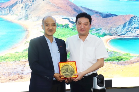 Da Nang leader receives Chinese railway enterprise
