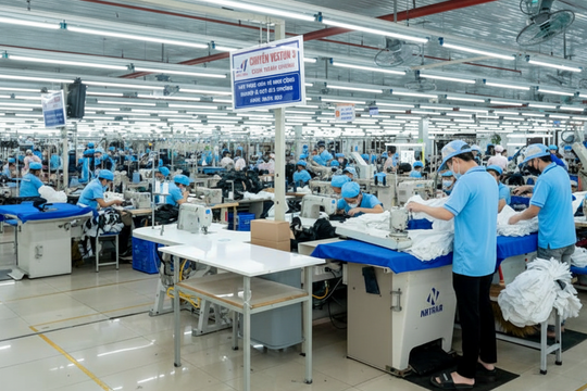 Da Nang industry maintains strong growth momentum