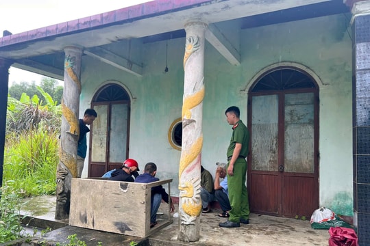 Công an xã Việt An triệt xóa ổ đánh bạc trong nhà hoang