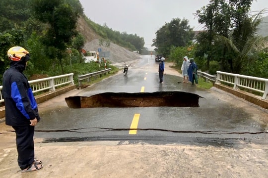 Cầu Ca Da trên quốc lộ 24C bị sụt lún, Sở Xây dựng thành phố chỉ đạo khẩn