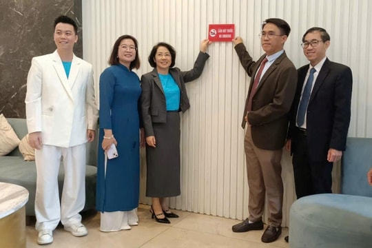 Xây dựng môi trường không khói thuốc lá tại nhà hàng, khách sạn