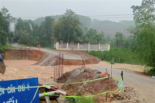 Miền núi ứng phó với sạt lở