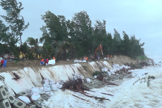 Nhiều thiệt hại do mưa lớn trên địa bàn thành phố Đà Nẵng