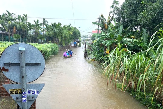Mưa lớn, nhiều địa phương, trường học cho học sinh nghỉ học