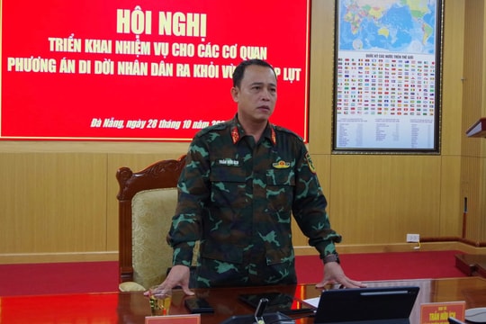 Đà Nẵng yêu cầu tiếp tục di dời người dân ra khỏi vùng ngập lụt