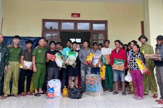 Xã Nông Sơn cứu hộ kịp thời 24 lao động quê Quảng Ngãi bị cô lập giữa lũ dữ