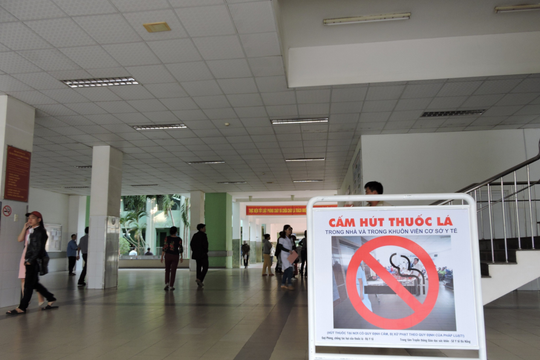 Loại bỏ khói thuốc bảo vệ sức khỏe cộng đồng