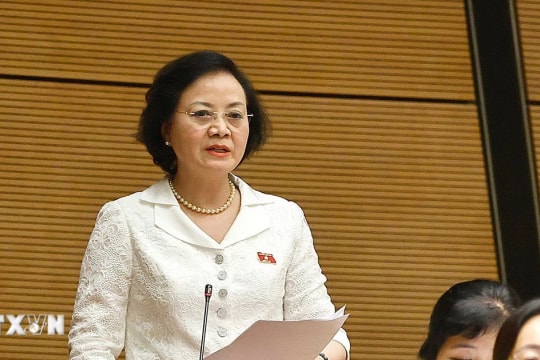 Tiếp tục hoàn thiện mô hình chính quyền địa phương 2 cấp, chuẩn bị cải cách tiền lương