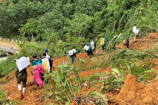 Băng rừng đến với người dân vùng cô lập