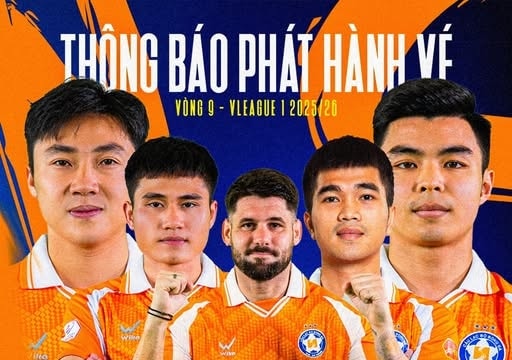 SHB Đà Nẵng quyên góp tiền bán vé ủng hộ người dân vùng lũ