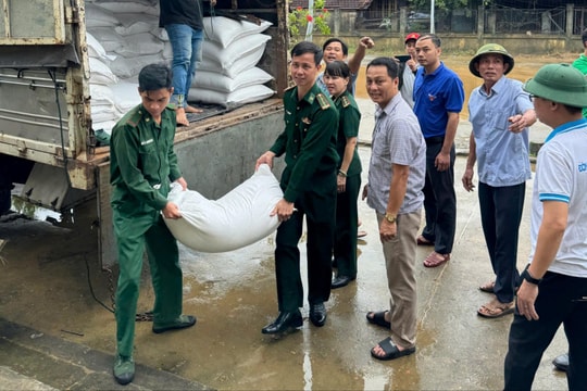 Hỗ trợ 5 tấn gạo cho người dân xã Thu Bồn