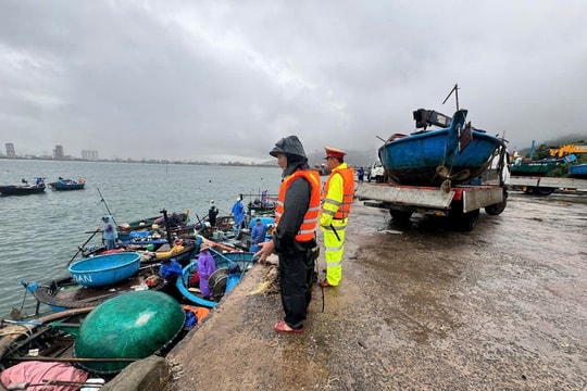 Đà Nẵng cấm phương tiện đường thủy không đảm bảo điều kiện hoạt động trong mùa mưa lũ