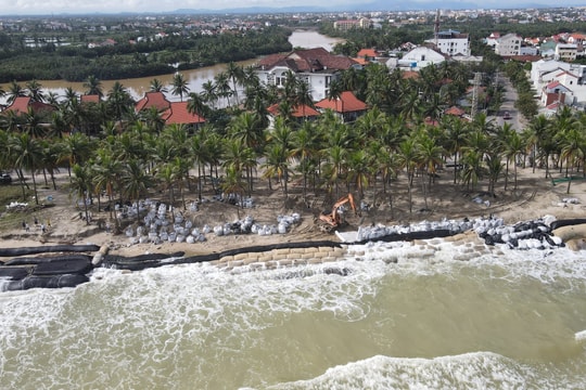 Đà Nẵng: Tập trung chống xói lở bờ biển Cửa Đại