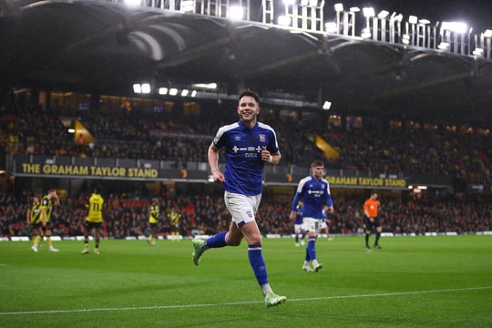 Nhận định Ipswich vs Watford, 2h45 ngày 5.11: Watford và nỗi lo 'Thẻ Đỏ'
