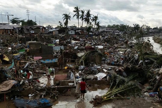 Bão Kalmaegi khiến nhiều người chết và mất tích tại Philippines