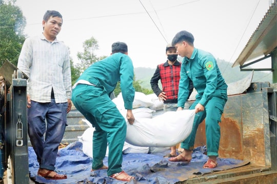 Các xã miền núi Đà Nẵng khẩn trương ứng phó bão số 13