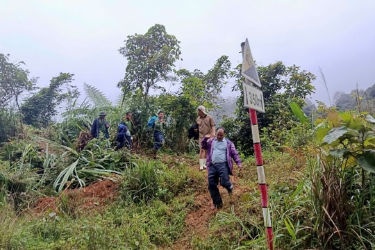 Xã Hùng Sơn khắc phục hậu quả mưa lớn, ứng phó bão số 13