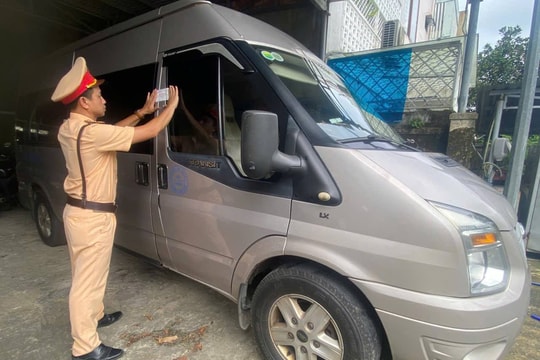 Cảnh sát giao thông Đà Nẵng liên tiếp phát hiện xe khách hết hạn kiểm định