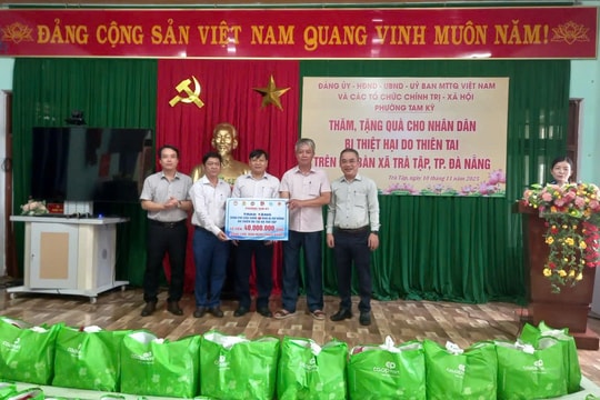 Phường Tam Kỳ hỗ trợ xã Trà Tập hơn 290 triệu đồng khắc phục hậu quả thiên tai