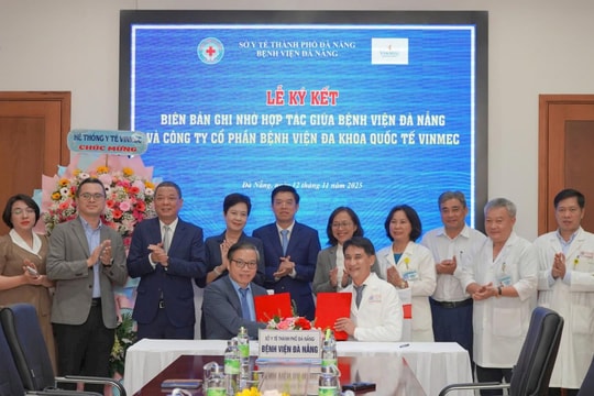 Bệnh viện Đà Nẵng và Hệ thống Y tế Vinmec ký kết biên bản ghi nhớ hợp tác chuyên môn